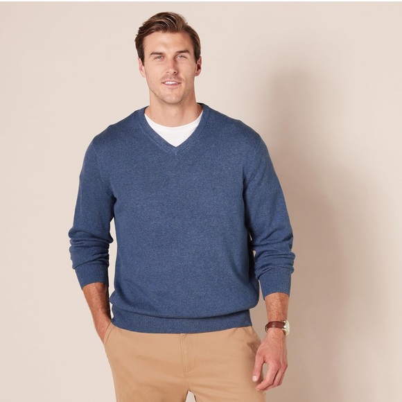Banana Republic Other - Banana Republic‎ Blue Men’s Cotton Blend V-neck Sweater. Large. NWT.